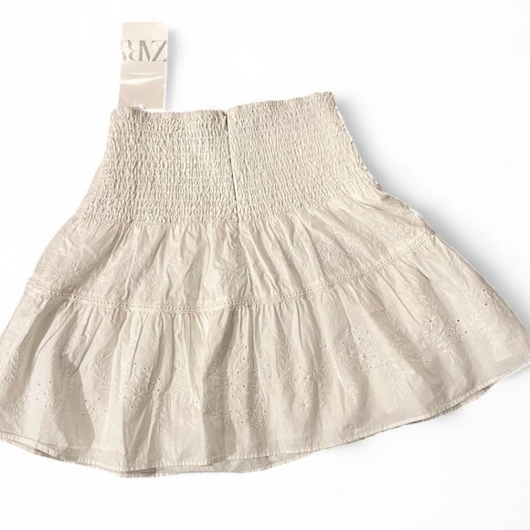 Zara Women's Cream A-Line Skirt - Picture 2 of 4